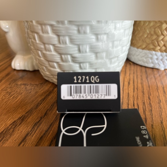 NARS Soft Matte Complete Concealer Color Crème Brûlée NWT - Picture 6 of 7
